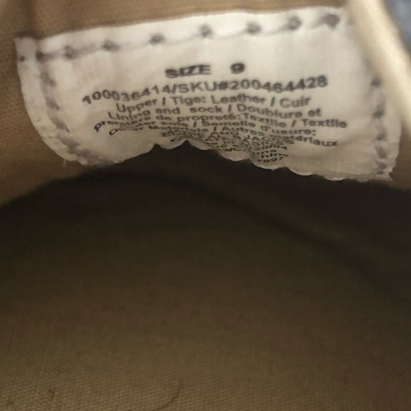 Janie and Jack boy’s dress sneaker - Picture 4 of 4